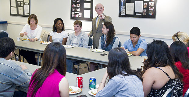 Science leaders have lunch with President Higdon.